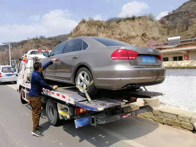 伊春市嘉蔭縣汽車雪地困境救援：專業(yè)團隊為您保駕護航