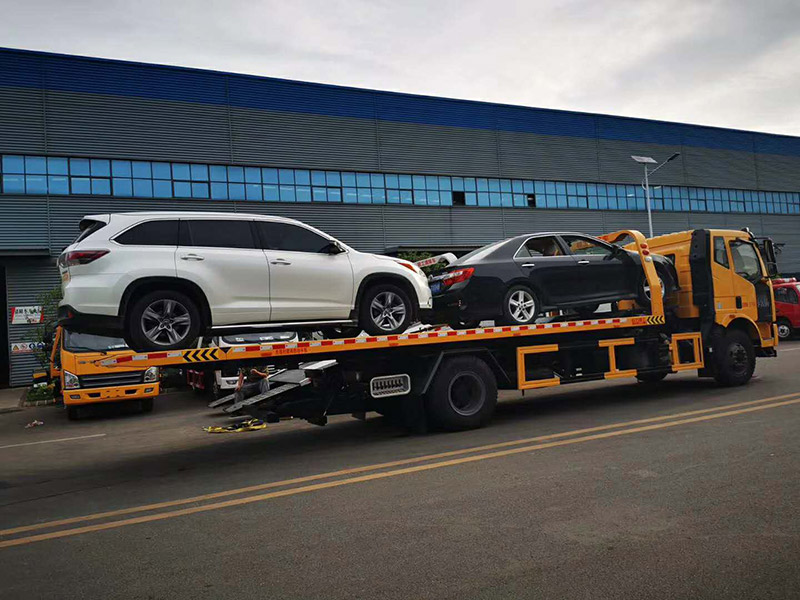 雞西市雞東縣汽車雪地困境救援：專業(yè)救援，讓愛車安全過冬